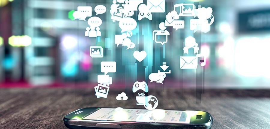 revue odeleeuw nameshapers whatsapp phone podcasttips